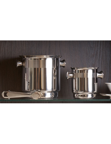 Flaschenkübel und Gitter