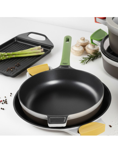 Revolut paella pan