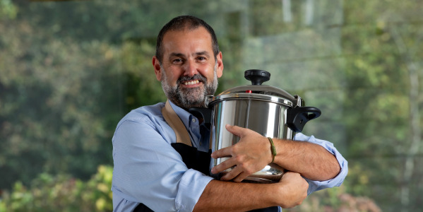 Cocinar como antes, con alma y buen acero 